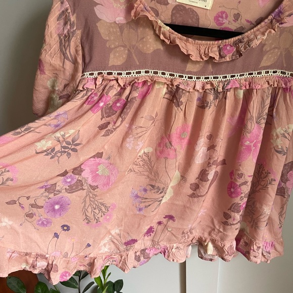 Spell Shorts and Top - Picture 2 of 7